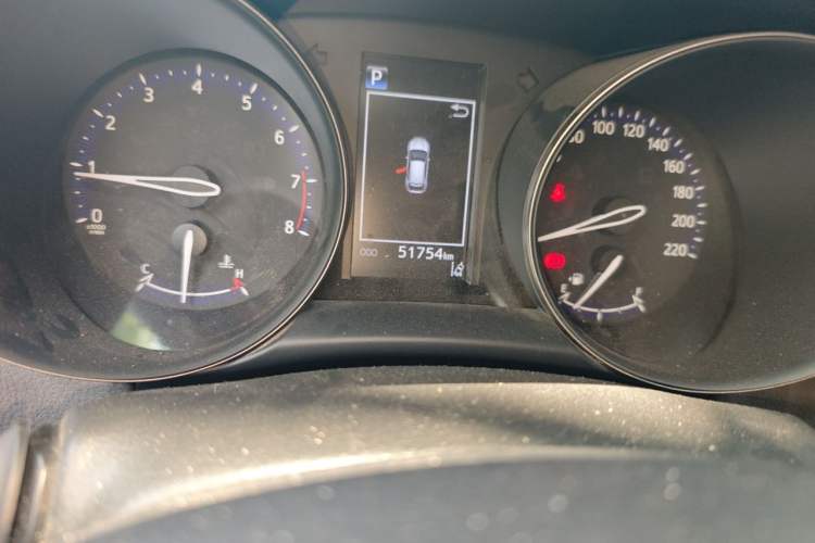 Used Toyota C-HR 2018 2.0L Leading Edition China V-standard Odometer Close Up