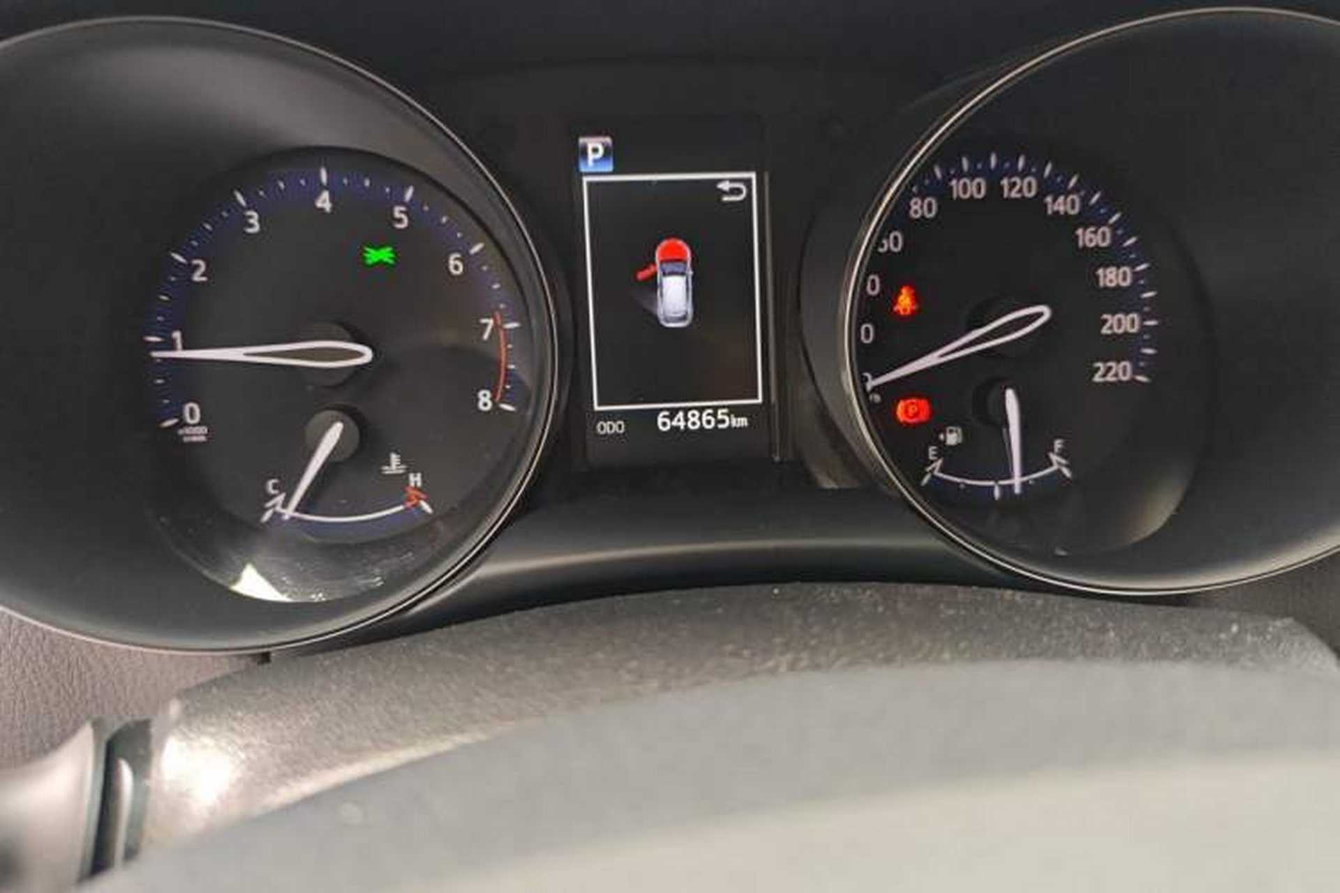 Used Toyota C-HR 2018 2.0L Leading Edition China V-standard Odometer Close Up