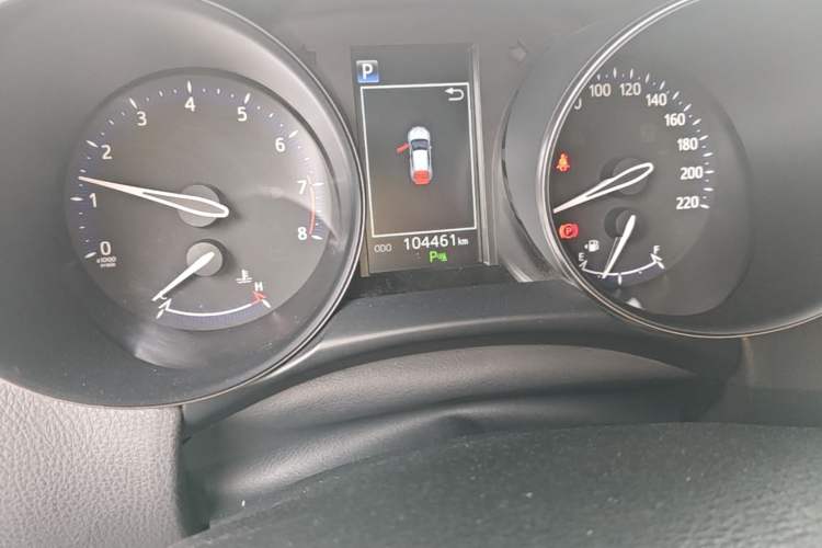 Used Toyota C-HR 2018 2.0L Luxury Edition China V Standard Odometer Close Up