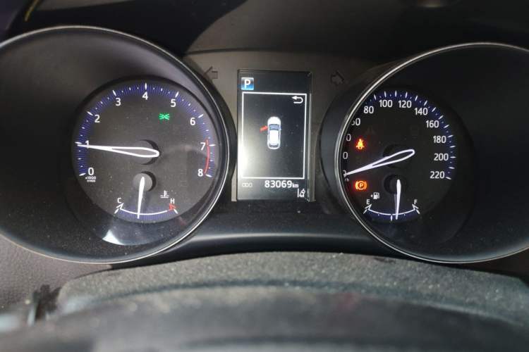 Used Toyota C-HR 2018 2.0L Leading Edition China VI Odometer Close Up