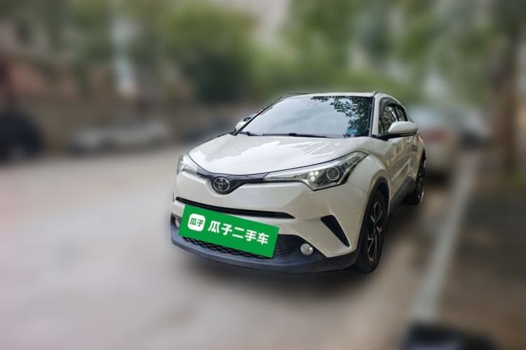 Used Toyota C-HR 2018 2.0L Leading with Sunroof China VI Standard Guazi used car, China used car export, Used car for sale, Used  cars, Cheapest cars for sale