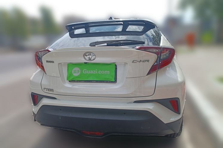 Used Toyota C-HR 2018 2.0L Luxury Sunroof Version China VI Standard Rear