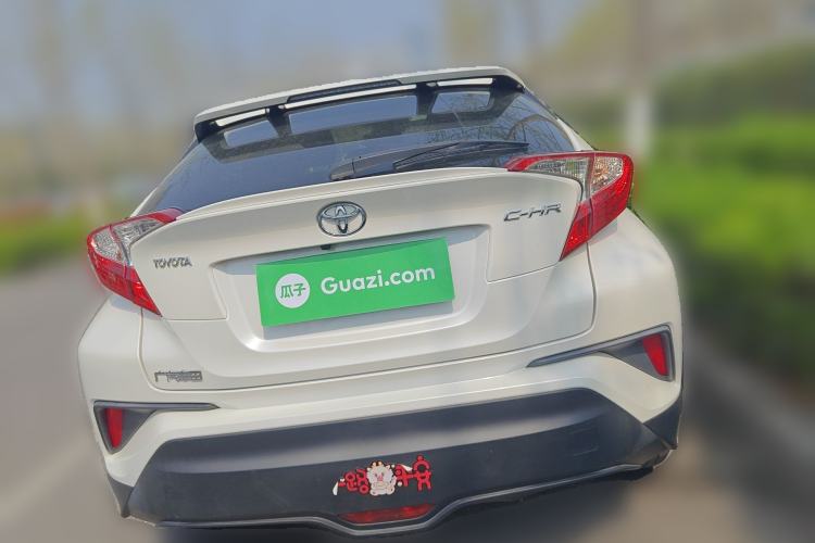 Used Toyota C-HR 2018 2.0L Leading with Sunroof China VI Standard Rear