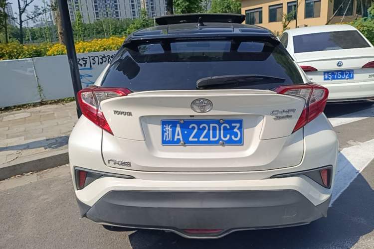 Used Toyota C-HR 2018 2.0L Leading with Sunroof China V Standard Rear