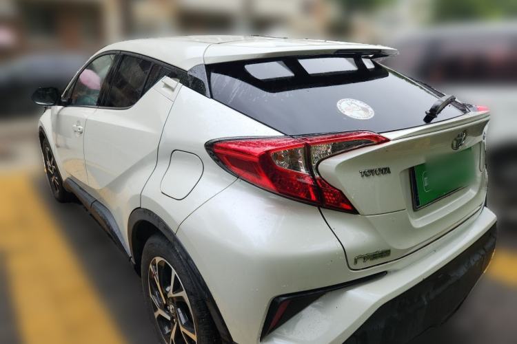 Used Toyota C-HR 2018 2.0L Leading with Sunroof China VI Standard Rear Left 45 Deg