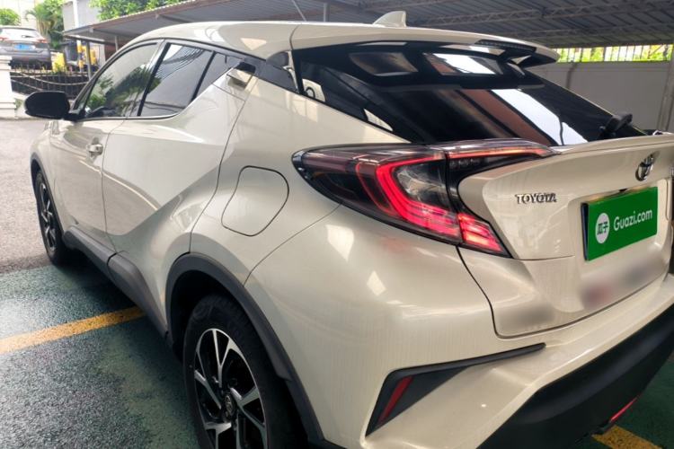 Used Toyota C-HR 2018 2.0L Flagship Sunroof Version China V Standard Rear Left 45 Deg