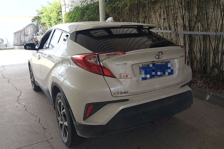 Used Toyota C-HR 2018 2.0L Leading Edition China VI Rear Left 45 Deg