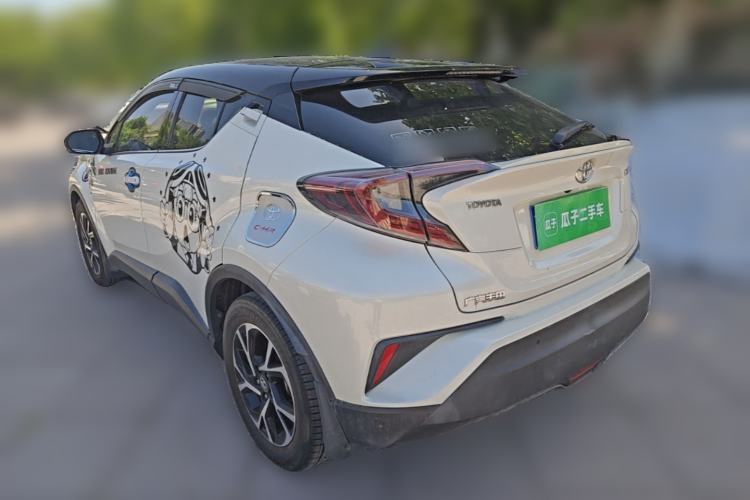 Used Toyota C-HR 2018 2.0L Luxury Sunroof Version China V Emission Standard Rear Left 45 Deg