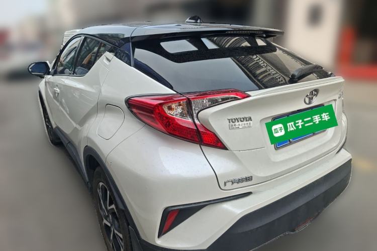 Used Toyota C-HR 2018 2.0L Leading Edition China VI Rear Left 45 Deg