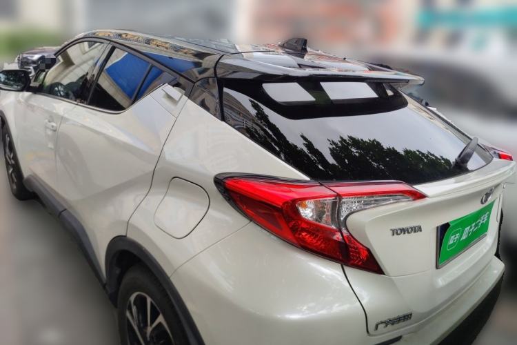 Used Toyota C-HR 2018 2.0L Leading with Sunroof China VI Standard Rear Left 45 Deg