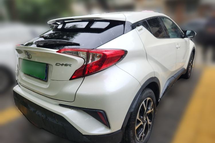 Used Toyota C-HR 2018 2.0L Leading with Sunroof China VI Standard Rear Right 45 Deg