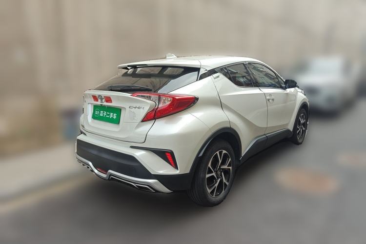 Used Toyota C-HR 2018 2.0L Leading with Sunroof China VI Standard Rear Right 45 Deg