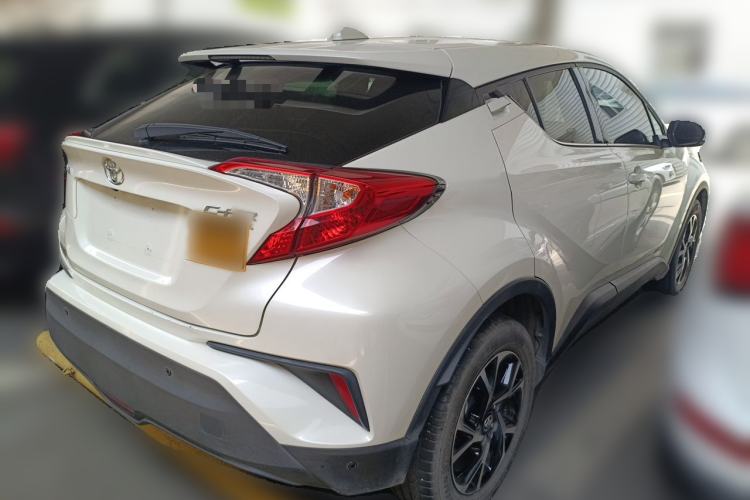 Used Toyota C-HR 2018 2.0L Leading Edition China VI Rear Right 45 Deg