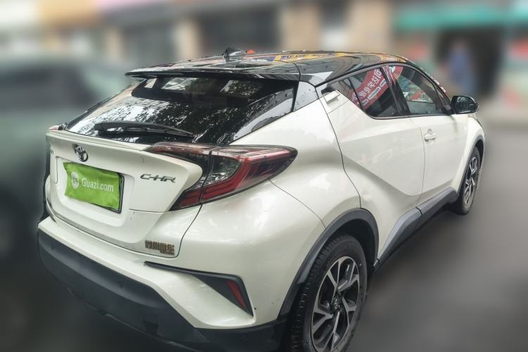 Used Toyota C-HR 2018 2.0L Luxury Sunroof Version China V Emission Standard Rear Right 45 Deg