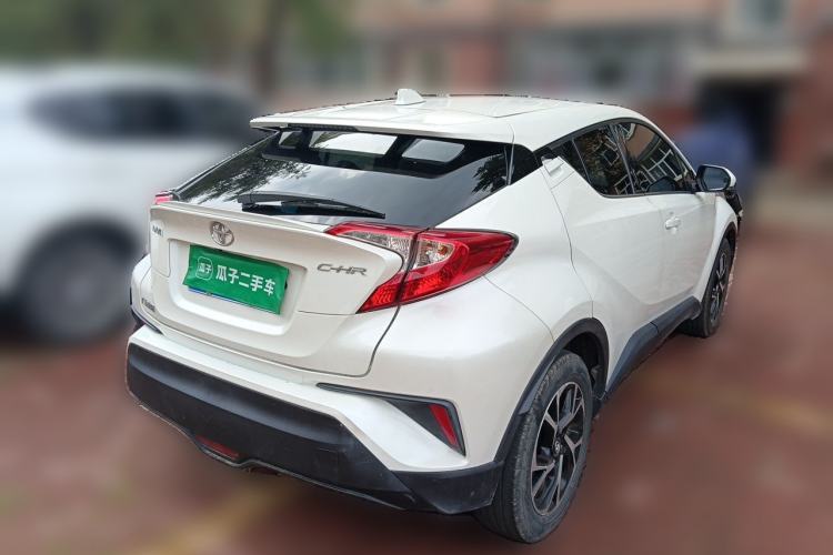 Used Toyota C-HR 2018 2.0L Leading with Sunroof China VI Standard Rear Right 45 Deg