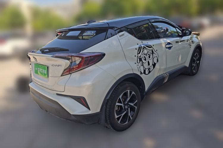 Used Toyota C-HR 2018 2.0L Luxury Sunroof Version China V Emission Standard Rear Right 45 Deg