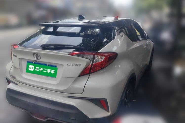 Used Toyota C-HR 2018 2.0L Leading Edition China VI Rear Right 45 Deg