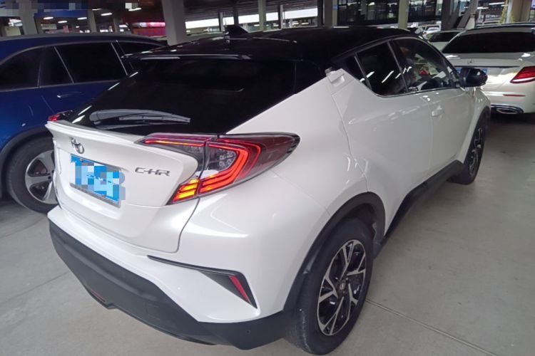 Used Toyota C-HR 2018 2.0L Flagship Version China V Standard Rear Right 45 Deg