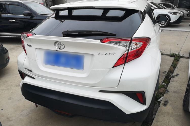 Used Toyota C-HR 2018 2.0L Leading Edition China V-standard Rear Right 45 Deg
