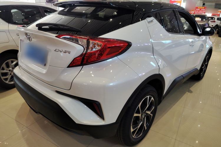 Used Toyota C-HR 2018 2.0L Leading with Sunroof China VI Standard Rear Right 45 Deg