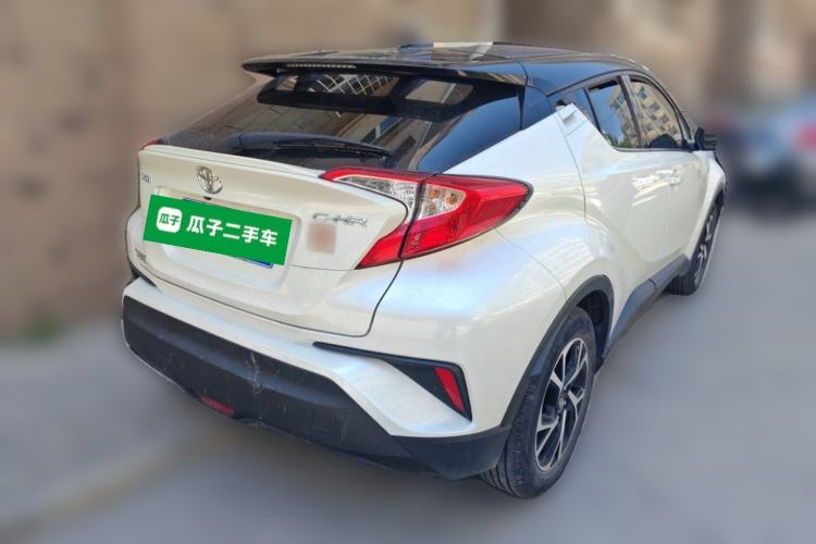 Used Toyota C-HR 2018 2.0L Leading with Sunroof China VI Standard Rear Right 45 Deg