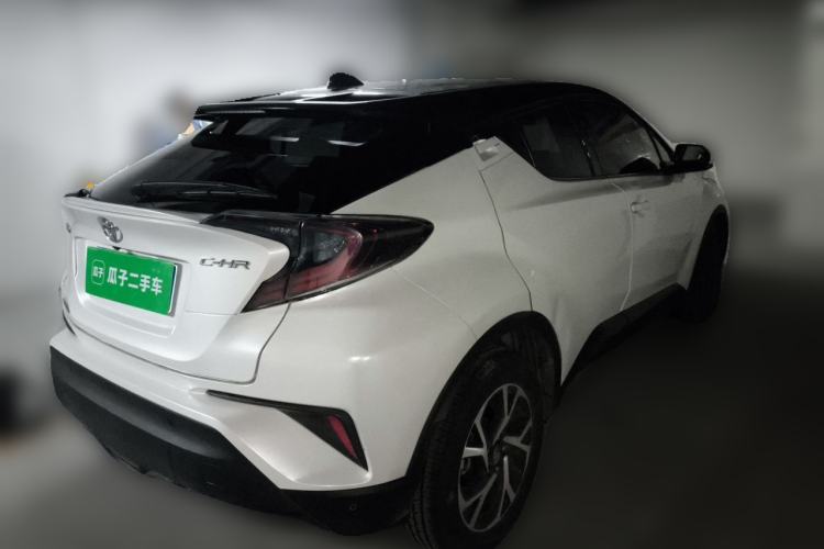 Used Toyota C-HR 2018 2.0L Luxury Sunroof Version China VI Standard Rear Right 45 Deg