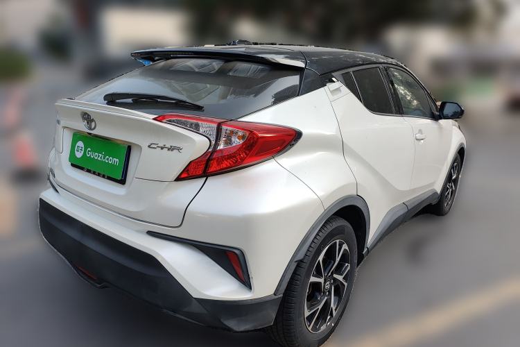 Used Toyota C-HR 2018 2.0L Leading with Sunroof China V Standard Rear Right 45 Deg