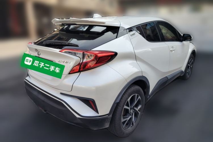 Used Toyota C-HR 2018 2.0L Leading Edition China V-standard Rear Right 45 Deg