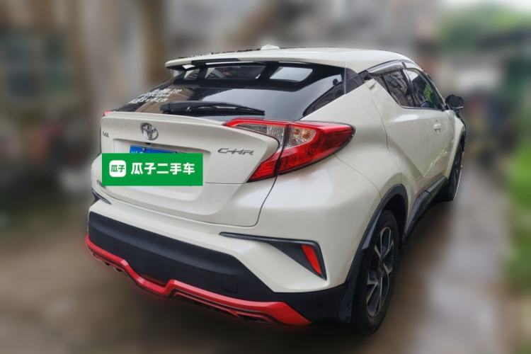 Used Toyota C-HR 2018 2.0L Leading Edition China VI Rear Right 45 Deg
