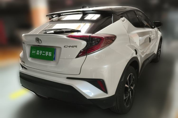 Used Toyota C-HR 2018 2.0L Luxury Sunroof Version China VI Standard Rear Right 45 Deg