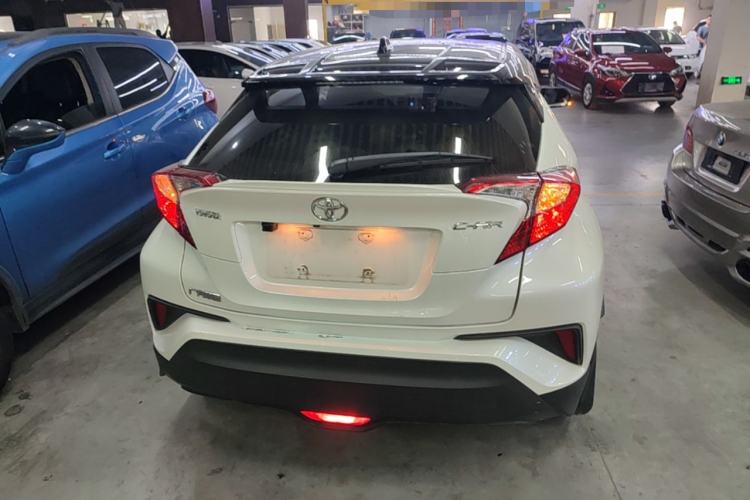 Used Toyota C-HR 2018 2.0L Leading with Sunroof China V Standard Rear
