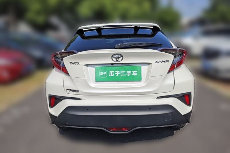 Used Toyota C-HR 2018 2.0L Luxury Sunroof Version China V Emission Standard Rear