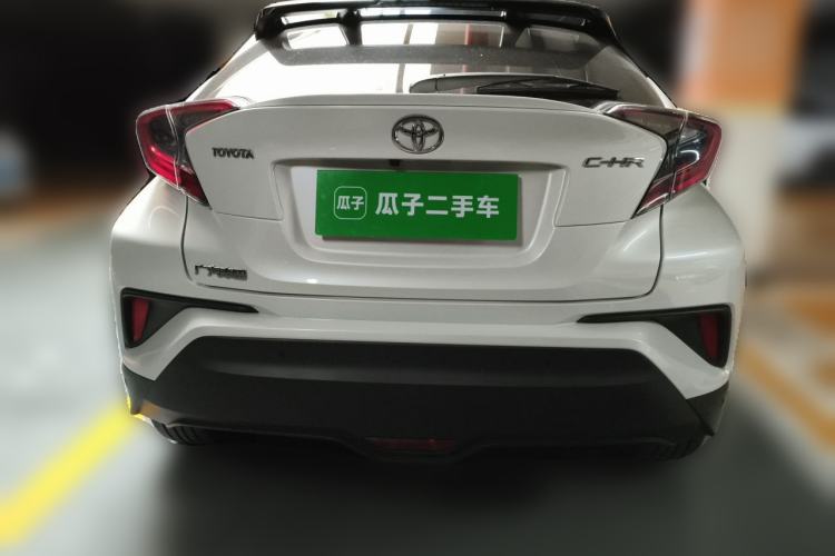 Used Toyota C-HR 2018 2.0L Luxury Sunroof Version China VI Standard Rear