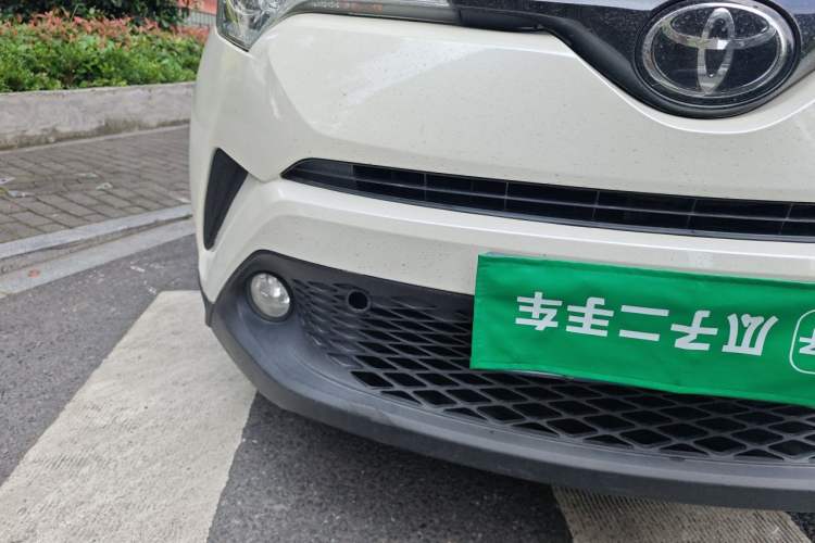 Used Toyota C-HR 2018 2.0L CoolRun Leading Edition China VI Right Front Headlight