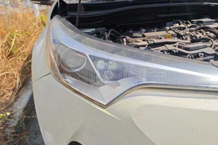 Used Toyota C-HR 2018 2.0L Leading Edition China VI Right Front Headlight