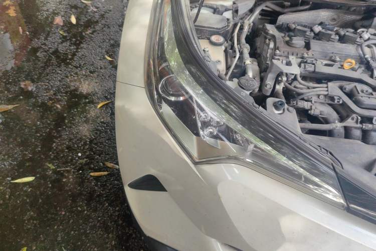 Used Toyota C-HR 2018 2.0L Leading Edition China VI Right Front Headlight