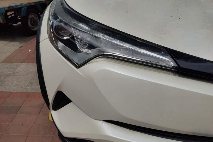 Used Toyota C-HR 2018 2.0L Coolway Leading Edition China V Standard Right Front Headlight