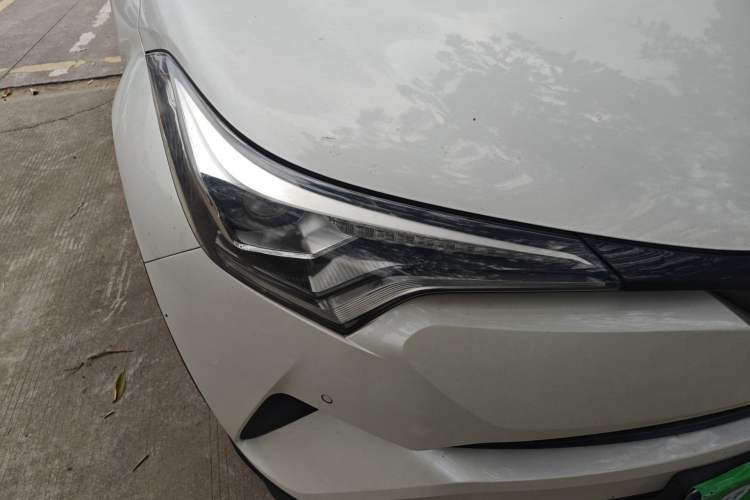 Used Toyota C-HR 2018 2.0L Luxury Edition China V Standard Right Front Headlight