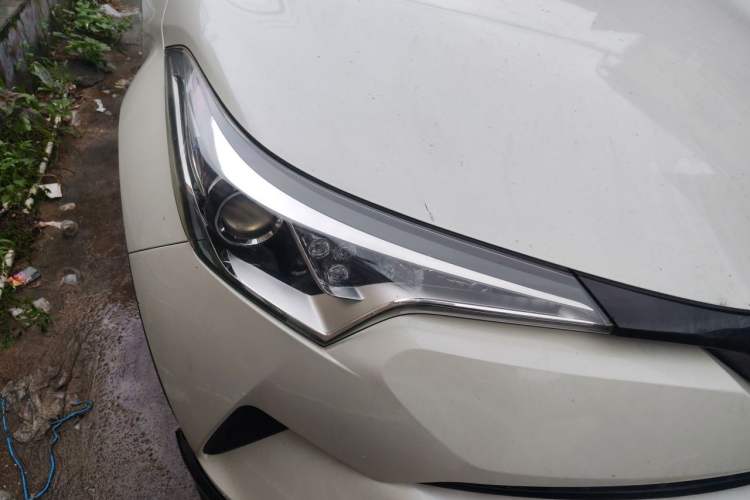Used Toyota C-HR 2018 2.0L Leading Edition China VI Right Front Headlight