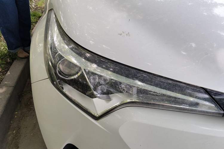 Used Toyota C-HR 2018 2.0L Leading Edition China V-standard Right Front Headlight