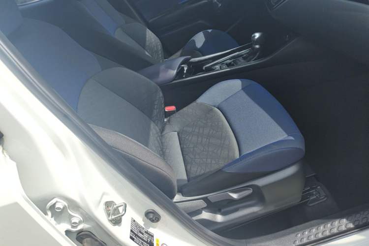 Used Toyota C-HR 2018 2.0L Leading Edition China V-standard Right Front Seat