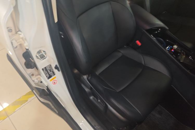 Used Toyota C-HR 2018 2.0L Leading Edition China V-standard Right Front Seat