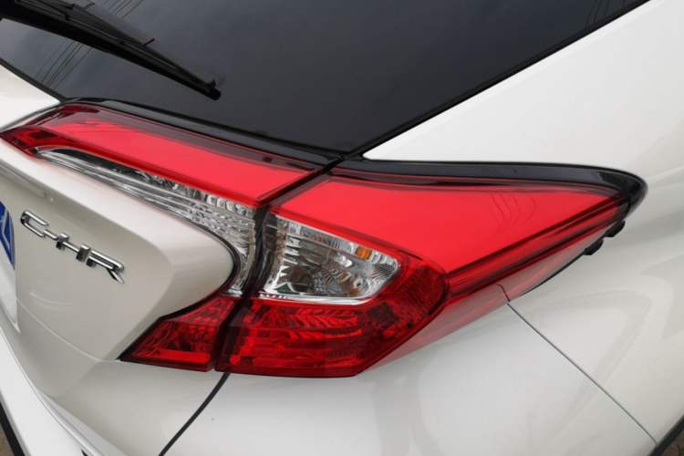 Used Toyota C-HR 2018 2.0L Leading Edition China V-standard Right Rear Taillight