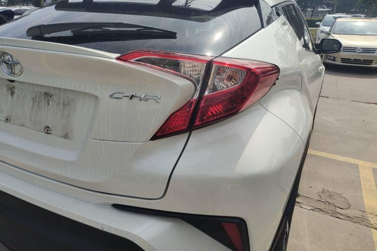 Used Toyota C-HR 2018 2.0L Leading Edition China V-standard Right Rear Taillight