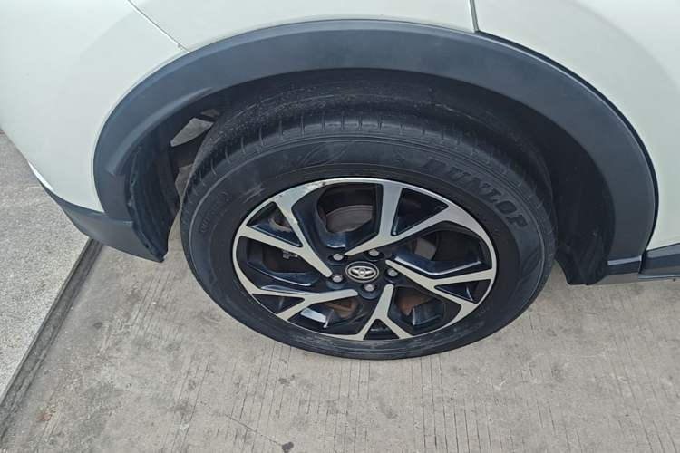 Used Toyota C-HR 2018 2.0L Leading Edition China V-standard Right Rear Wheel Hub