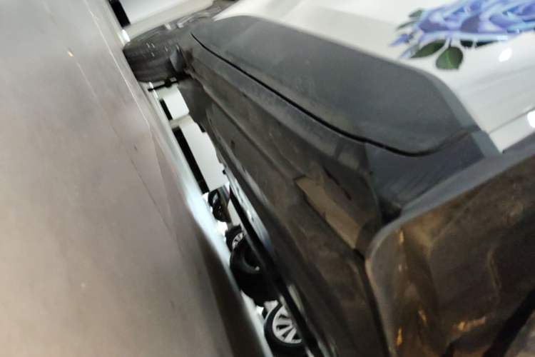 Used Toyota C-HR 2018 2.0L Leading Edition China V-standard Right Side Sill