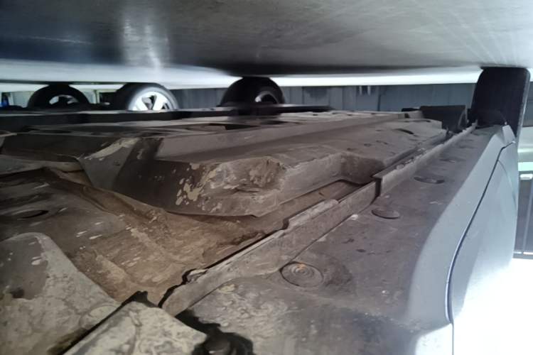 Used Toyota C-HR 2018 2.0L Flagship Version China V Standard Right Side Sill
