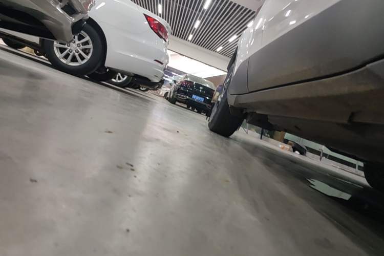Used Toyota C-HR 2018 2.0L Leading with Sunroof China V Standard Right Side Sill