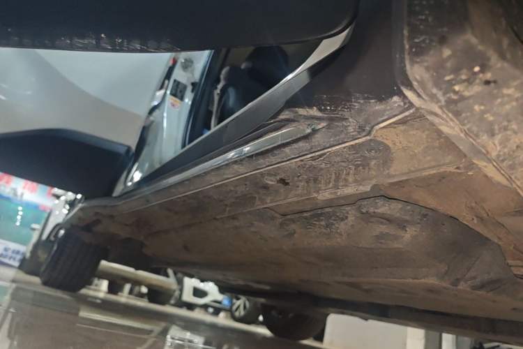 Used Toyota C-HR 2018 2.0L Leading Edition China V-standard Right Side Sill