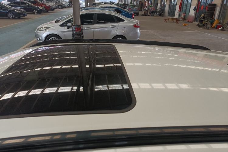 Used Toyota C-HR 2018 2.0L Leading with Sunroof China VI Standard Roof
